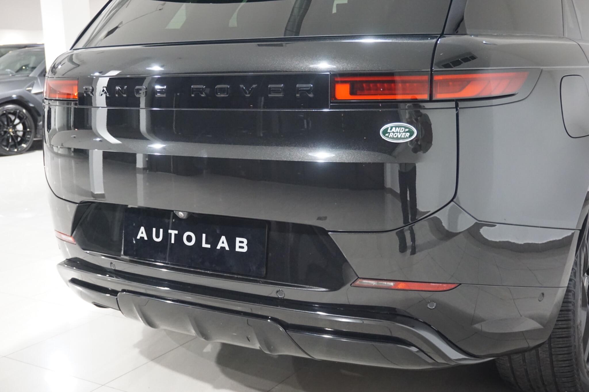 Land Rover Range Rover Sport 3.0 D300 MHEV Dynamic SE SUV 5dr Diesel Auto 4WD Euro 6 (s/s) (300 ps)